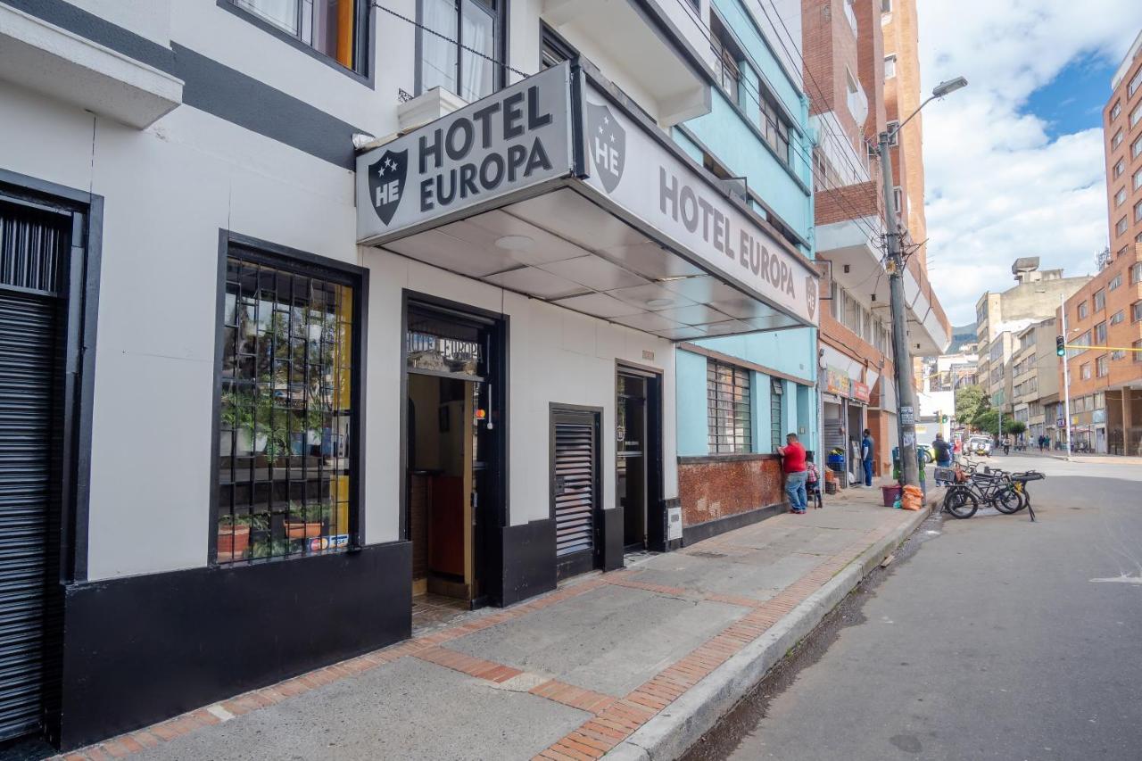 Ayenda Europa Hotel Bogota Bagian luar foto