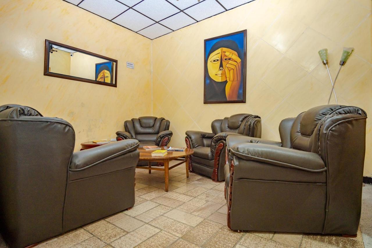 Ayenda Europa Hotel Bogota Bagian luar foto