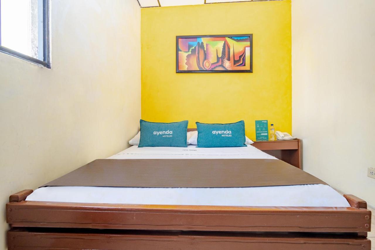 Ayenda Europa Hotel Bogota Bagian luar foto