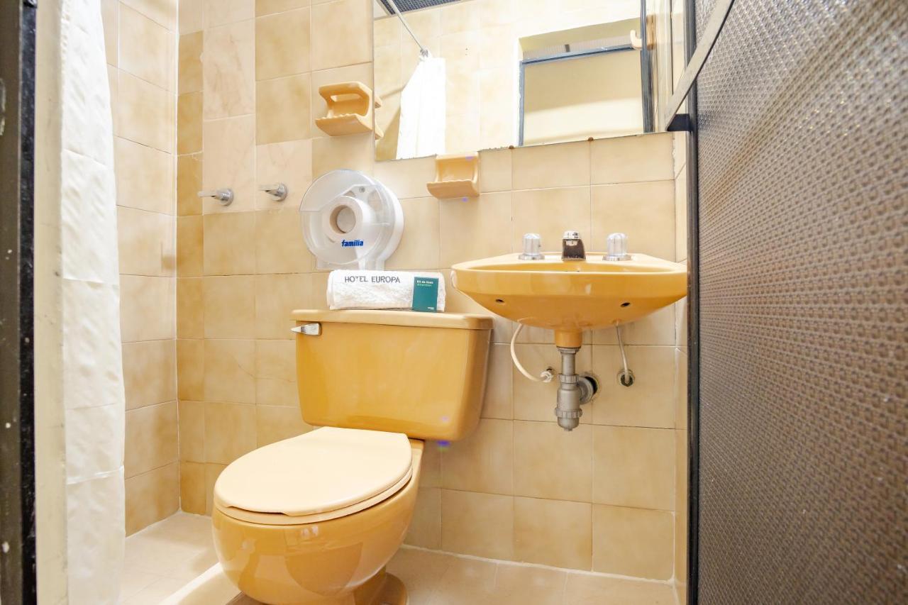 Ayenda Europa Hotel Bogota Bagian luar foto